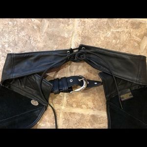 HD leather chaps sz M Excellent cond! Retail 275